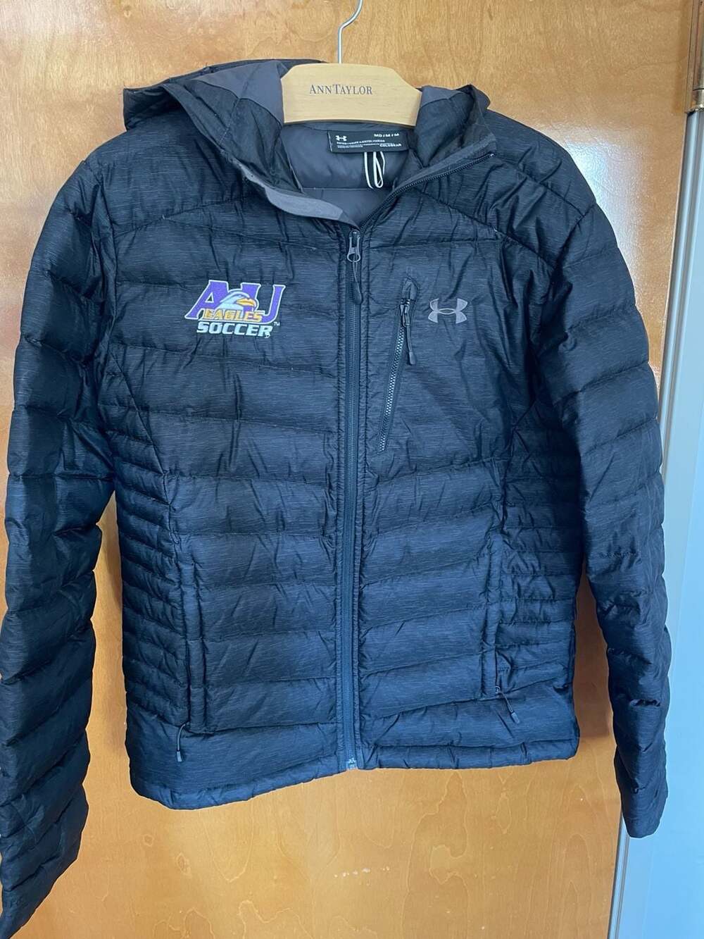 Under Armour AU Eagles Soccer ColdGear Hooded Puffer Jacket Size Medium
